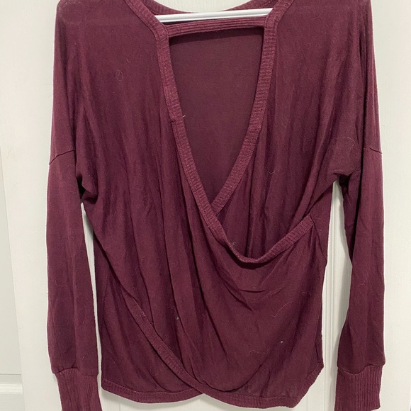 Open back burgundy long sleeve shirt - Picture 1 of 2